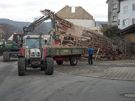 Abbrucharbeiten mit Containerdienst